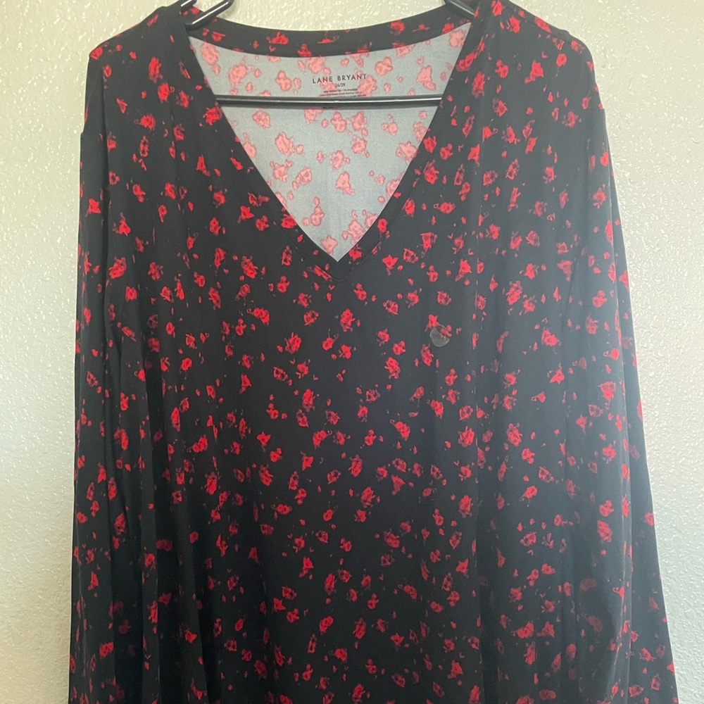 NWT Lane Bryant Black and Red Floral Shirt 26/28